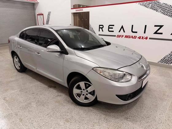 RENAULT FLUENCE 2.0 DYNAMIQUE 16V FLEX 4P AUTOMÁTICO RENAULT FLUENCE 2.0 DYNAMIQUE 16V FLEX 4P AUTOMÁTICO